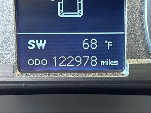 Used 2018 Toyota 4Runner SR5 image 45