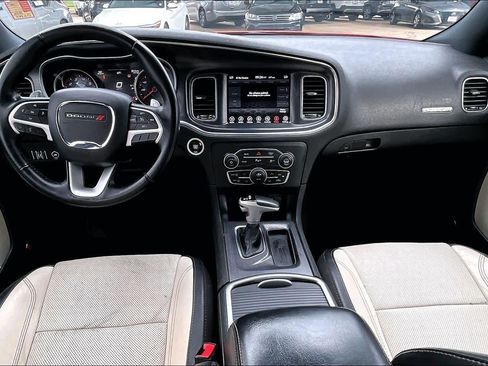Used 2017 Dodge Charger SXT w/ Plus Group RWD image 12