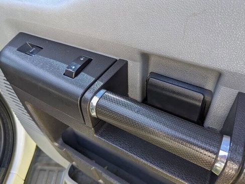 Used 2015 Ford F550 4x4 Regular Cab Super Duty image 27