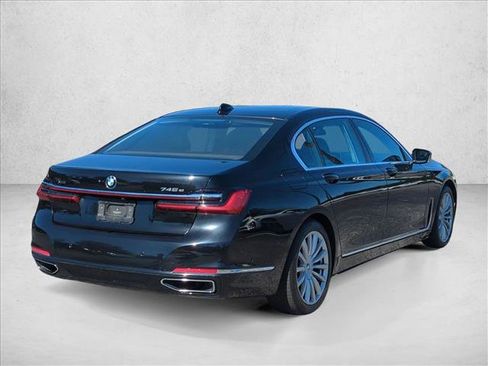 Used 2021 BMW 745e xDrive 745e xDrive w/ Premium Package image 5