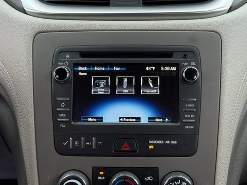 Used 2017 Chevrolet Traverse LS image 27