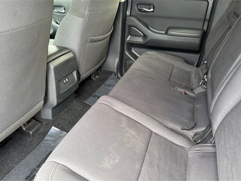 Used 2023 Nissan Frontier SV image 14