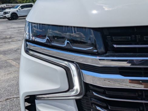 Used 2023 Chevrolet Tahoe LT w/ Luxury Package RWD image 10