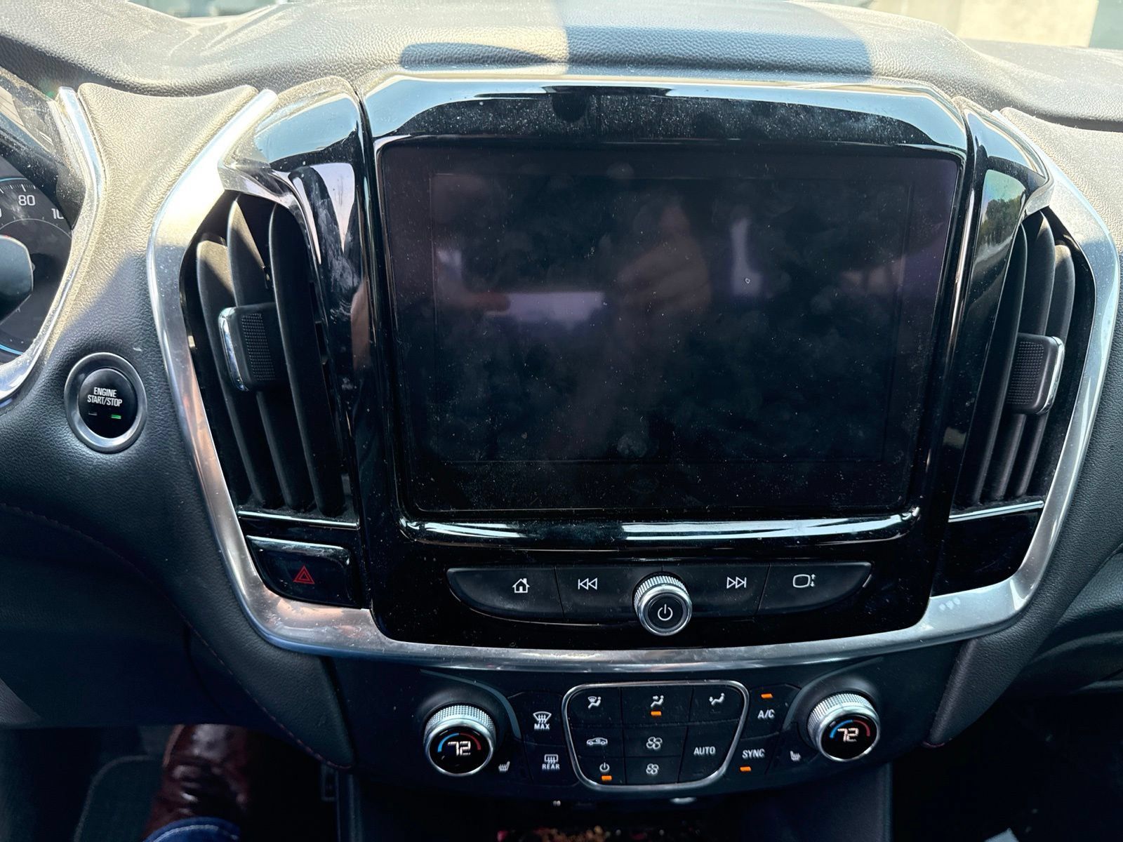 Used 2023 Chevrolet Traverse RS FWD image 20