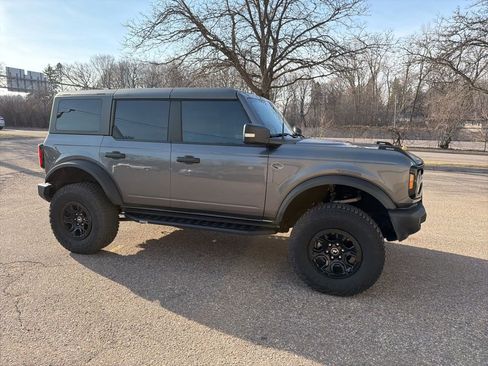 Used 2022 Ford Bronco Wildtrak image 11