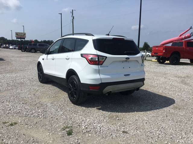 Used 2018 Ford Escape SE FWD image 5