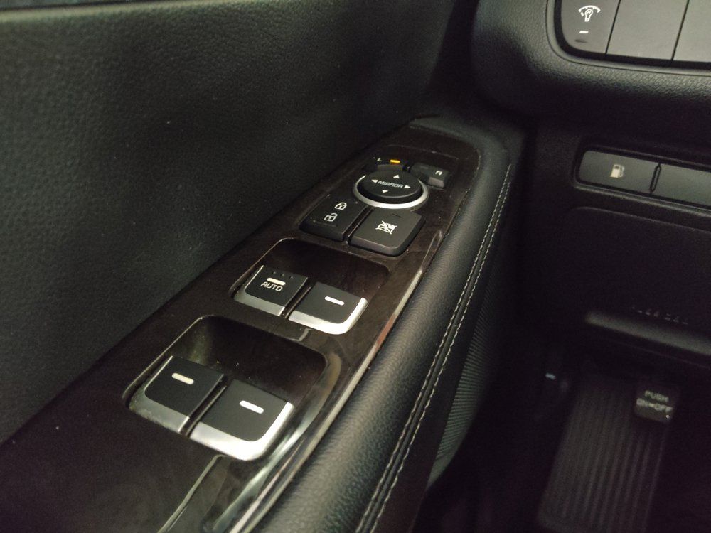 Used 2018 Kia Sorento FWD image 27