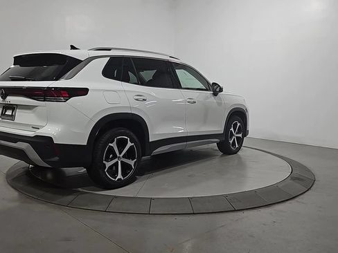 New 2026 Volkswagen Tiguan SE AWD/4WD image 5