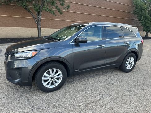 Used 2019 Kia Sorento AWD w/ LX Convenience Package image 11