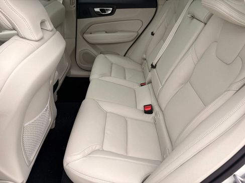 New 2026 Volvo XC60 B5 Ultra w/ Climate Package image 14