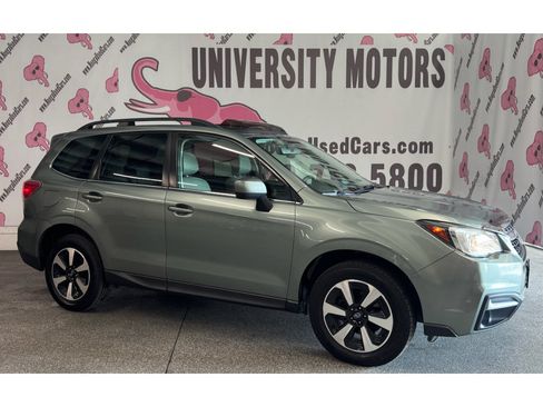 Used 2017 Subaru Forester 2.5i Limited AWD/4WD image 4
