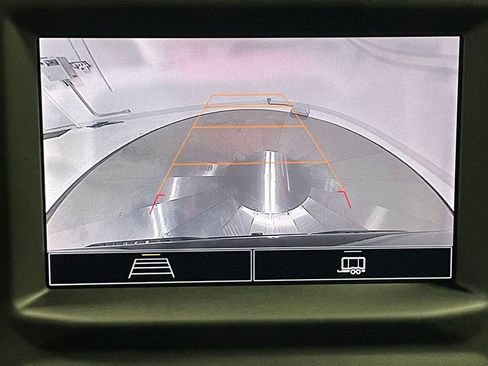 Used 2022 Chevrolet Silverado 1500 Custom image 4