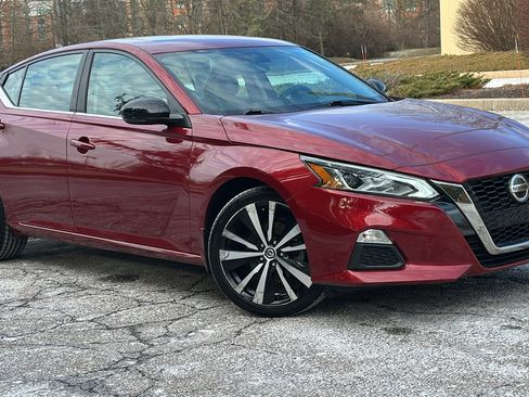 Certified 2020 Nissan Altima 2.5 SR w/ Premium Package AWD/4WD image 1