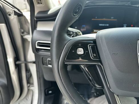 Used 2024 Lincoln Corsair AWD w/ Equipment Group 101A image 28