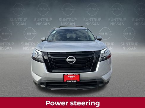 New 2025 Nissan Pathfinder SV w/ Black Appearance Package image 14