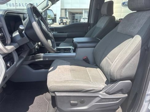 Used 2023 Ford F250 XLT w/ Black Appearance Package AWD/4WD image 7