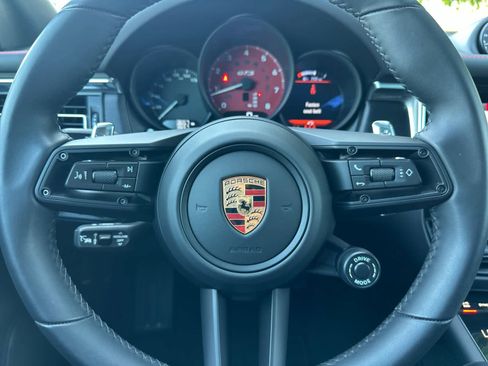 Certified 2026 Porsche Macan GTS AWD/4WD image 26