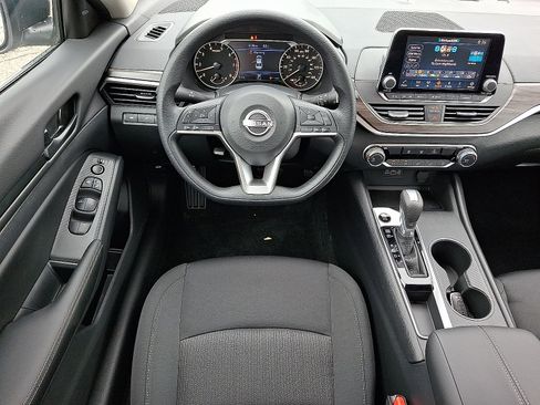 New 2026 Nissan Altima 2.5 SV FWD image 10