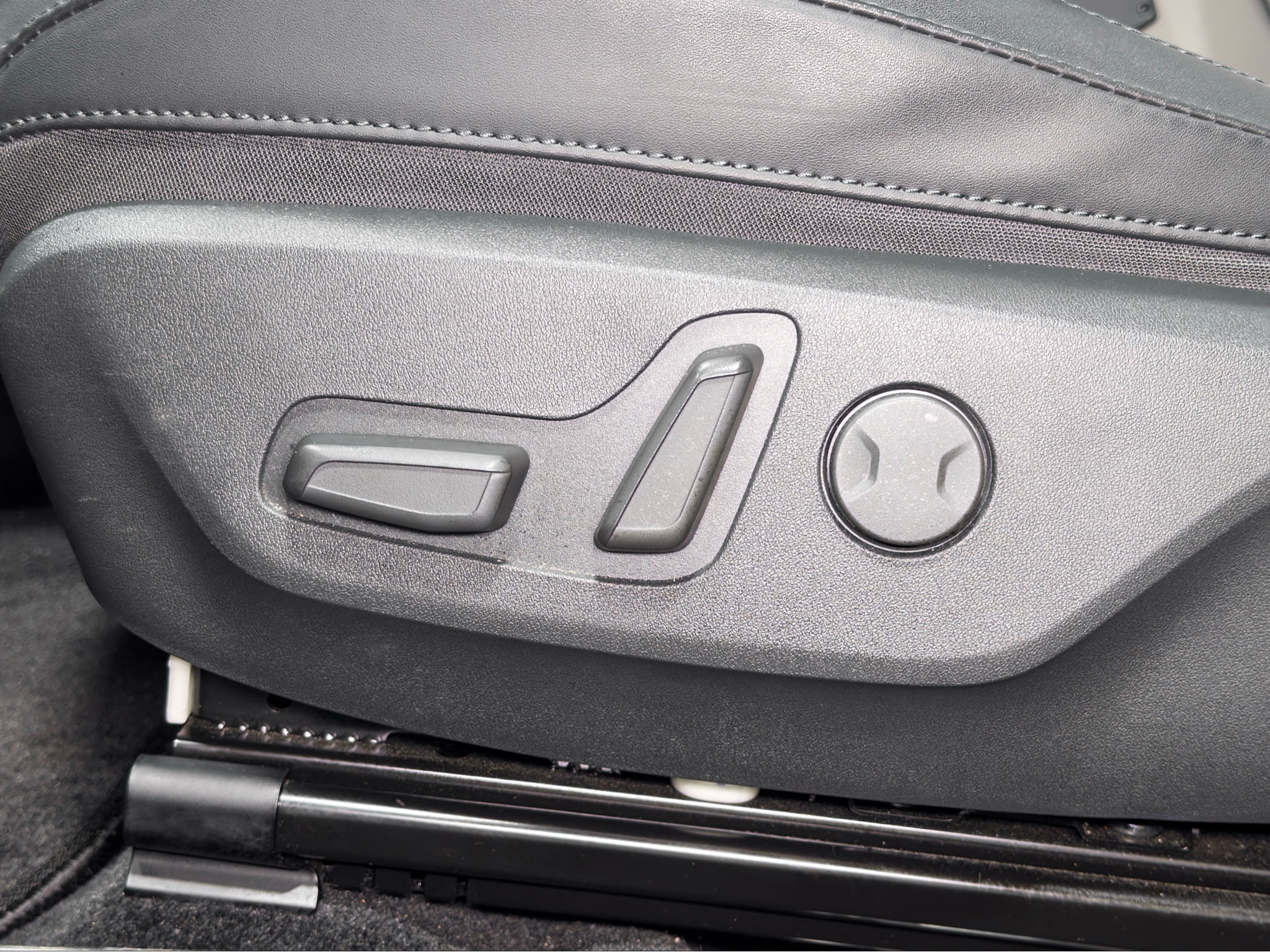 Used 2023 Kia Niro Wave w/ Wave Preserve Package FWD image 6