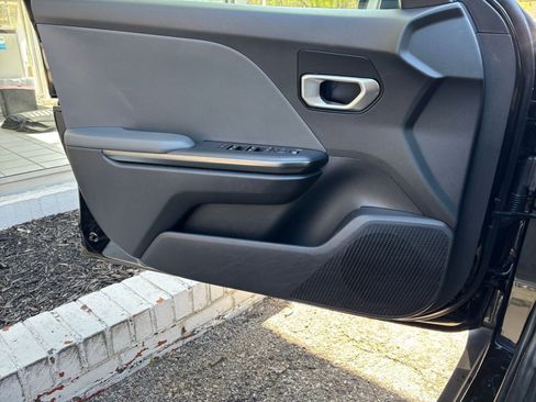 Used 2025 Kia K4 LXS image 18