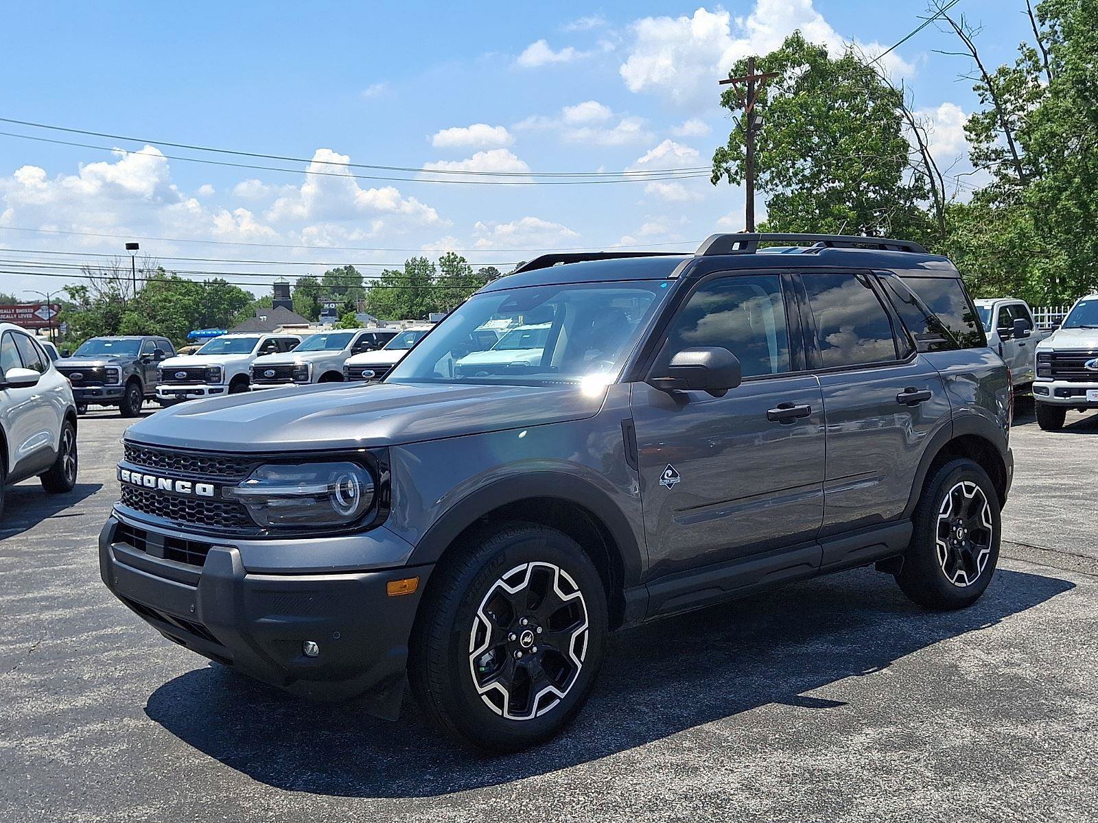 New 2026 Ford Bronco Sport Outer Banks w/ Outer Banks Tech Package+ AWD/4WD image 2