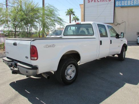 Used 2006 Ford F250 Lariat image 3