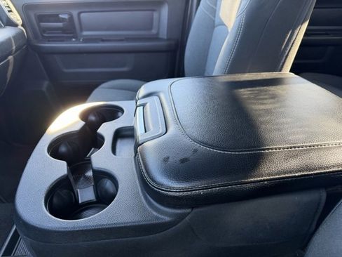 Used 2024 RAM 2500 Tradesman w/ Chrome Appearance Group image 25