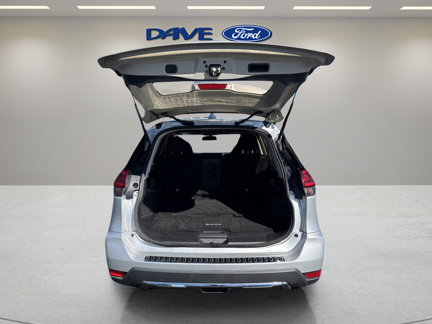 Used 2018 Nissan Rogue S FWD image 24