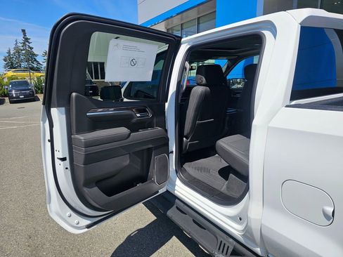 New 2026 Chevrolet Silverado 1500 LT Trail Boss w/ LT Trail Boss Premium Package AWD/4WD image 16