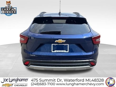 Used 2024 Chevrolet Trax LT w/ Driver Confidence Package FWD image 4