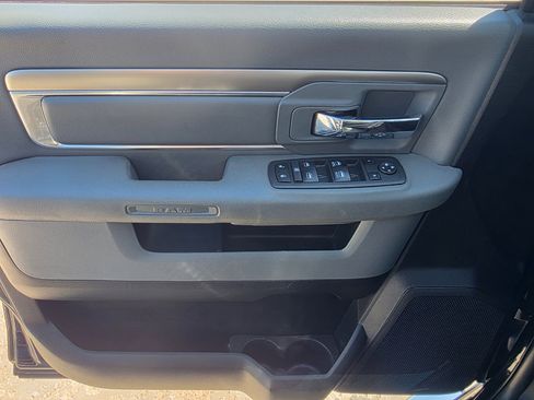 Used 2018 RAM 2500 Lone Star image 10