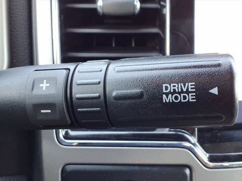 Used 2022 Ford F250 Lariat w/ Tremor Off-Road Package image 17