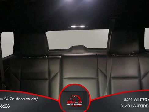 Used 2021 Cadillac Escalade ESV Luxury RWD image 28