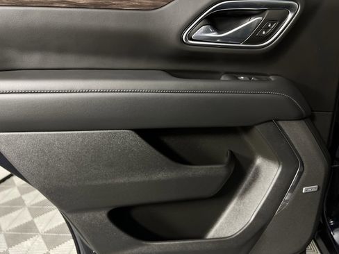 Used 2024 Chevrolet Tahoe Z71 w/ Z71 Off-Road Package image 31