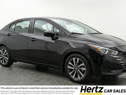 Used 2025 Nissan Versa SV FWD image 1