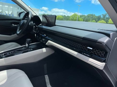 Certified 2025 Honda Accord Touring image 35