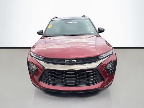 Used 2022 Chevrolet TrailBlazer RS FWD image 2