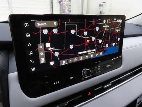 New 2025 Mitsubishi Outlander SE image 18