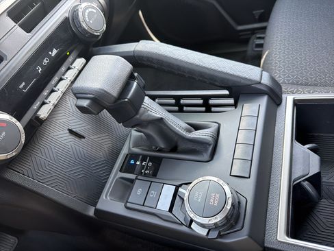 Certified 2025 Toyota 4Runner SR5 AWD/4WD image 9