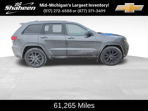Used 2018 Jeep Grand Cherokee Altitude image 2