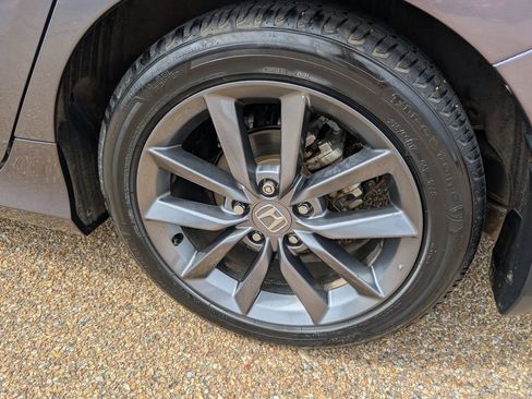 Used 2019 Honda Civic EX image 29