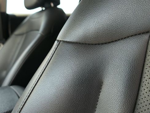 Used 2024 Kia Sportage EX FWD image 13