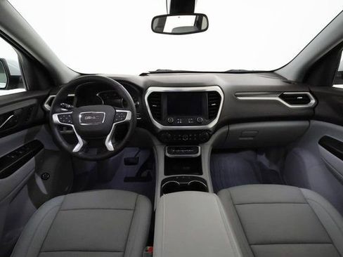 Used 2023 GMC Acadia SLT w/ Preferred Package image 5