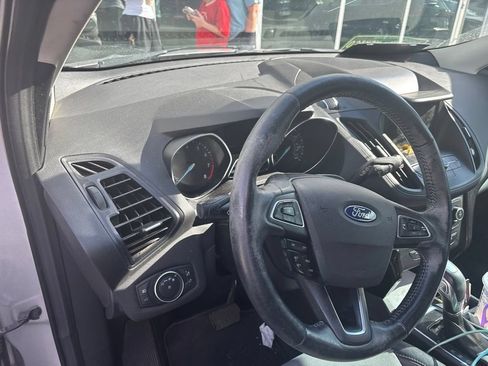 Used 2019 Ford Escape SE AWD/4WD image 11