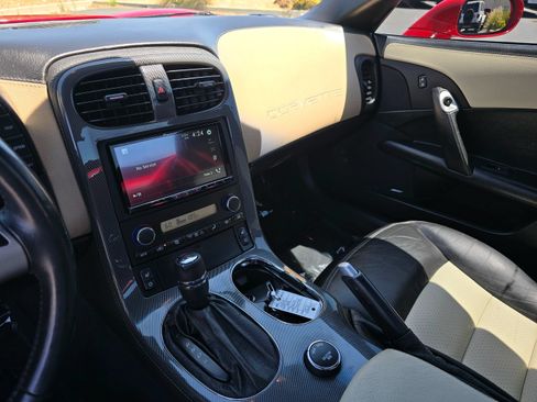 Used 2009 Chevrolet Corvette Convertible w/ Preferred Equipment Group RWD image 42