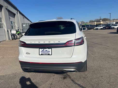 Used 2023 Lincoln Nautilus Reserve AWD/4WD image 5