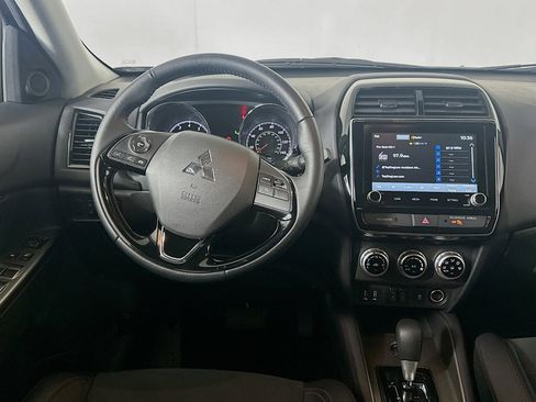 Used 2025 Mitsubishi Outlander Sport SE image 18
