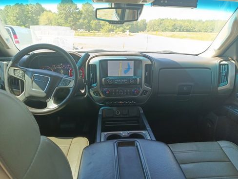 Used 2015 GMC Sierra 2500 Denali w/ Duramax Plus Package image 15
