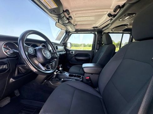 Used 2020 Jeep Wrangler Unlimited Sport S AWD/4WD image 2
