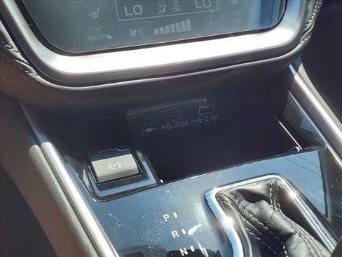 Certified 2025 Subaru Outback Limited image 14